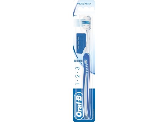 Oral-b Indicator 1-2-3 Οδοντόβουρτσα Μέτρια 40mm Γαλάζιο & Μπλε Χρώμα 1τμχ
