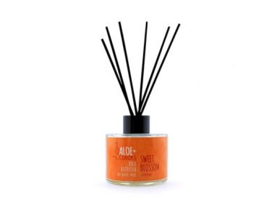 ALOE+COLORS Sweet Blossom Reed Diffuser Set Aρωματικό χώρου με Sticks & Άρωμα Βανίλια-Πορτοκάλι 125ml